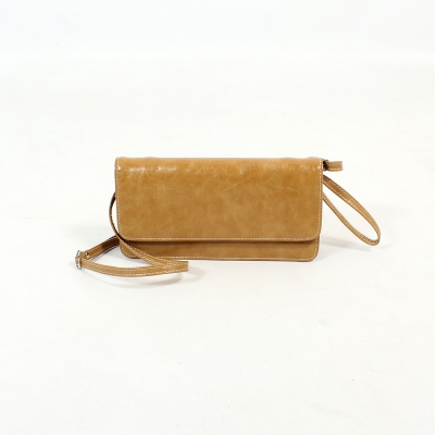 \'\'Elakshi\'\' fake leather purse, Rusty